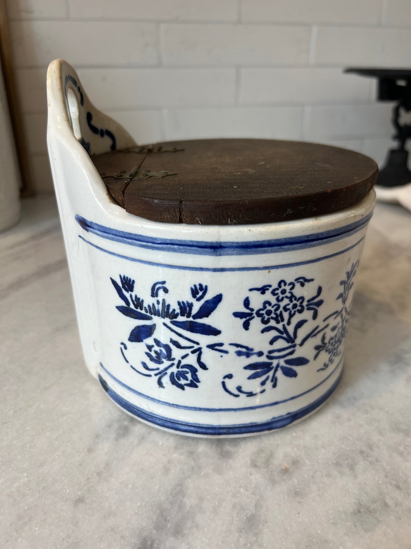 German Salt box container